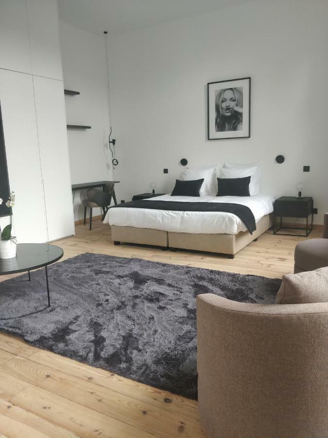 The Wise House Hotell Hastiere-par-dela Exteriör bild
