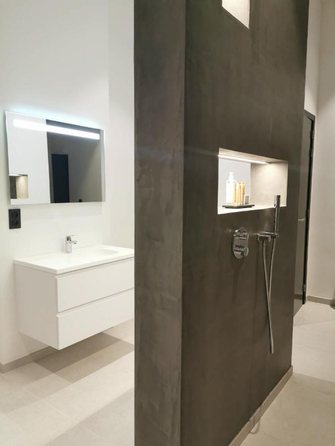 The Wise House Hotell Hastiere-par-dela Exteriör bild
