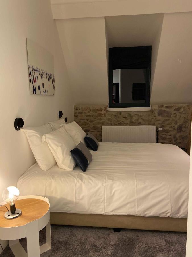 The Wise House Hotell Hastiere-par-dela Exteriör bild