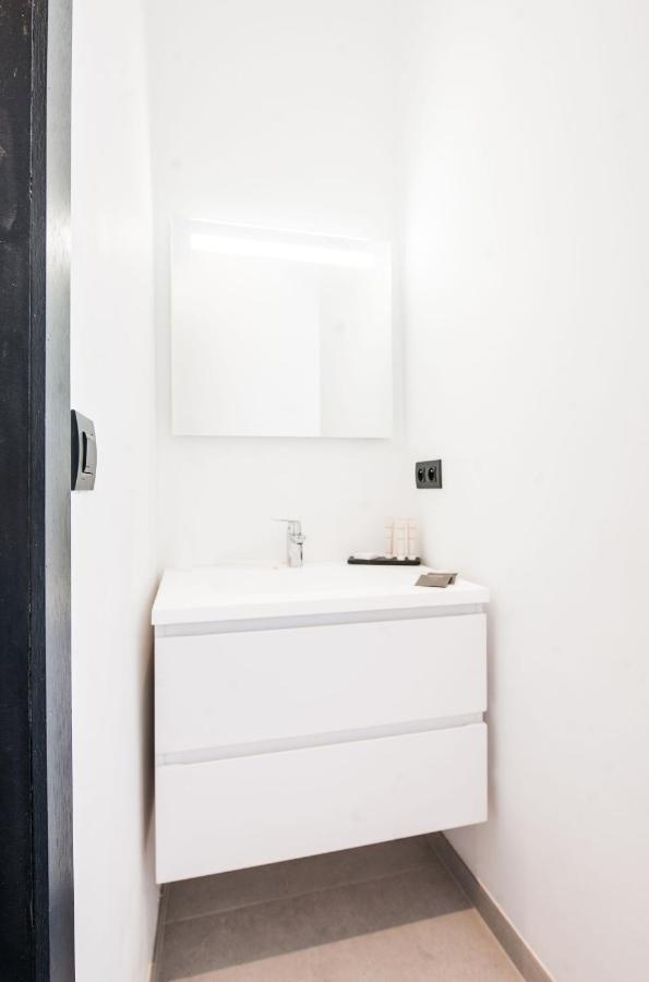 The Wise House Hotell Hastiere-par-dela Exteriör bild